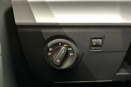 sininen SEAT Arona 2024 kuva 19.