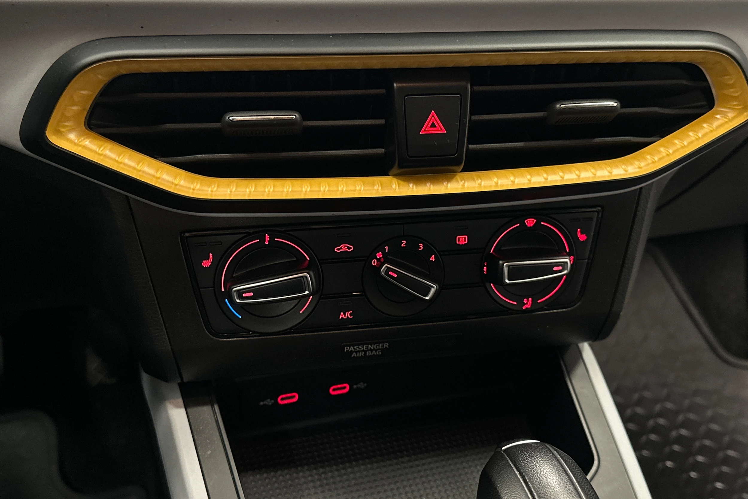 hopea SEAT Arona 2024 kuva 27.