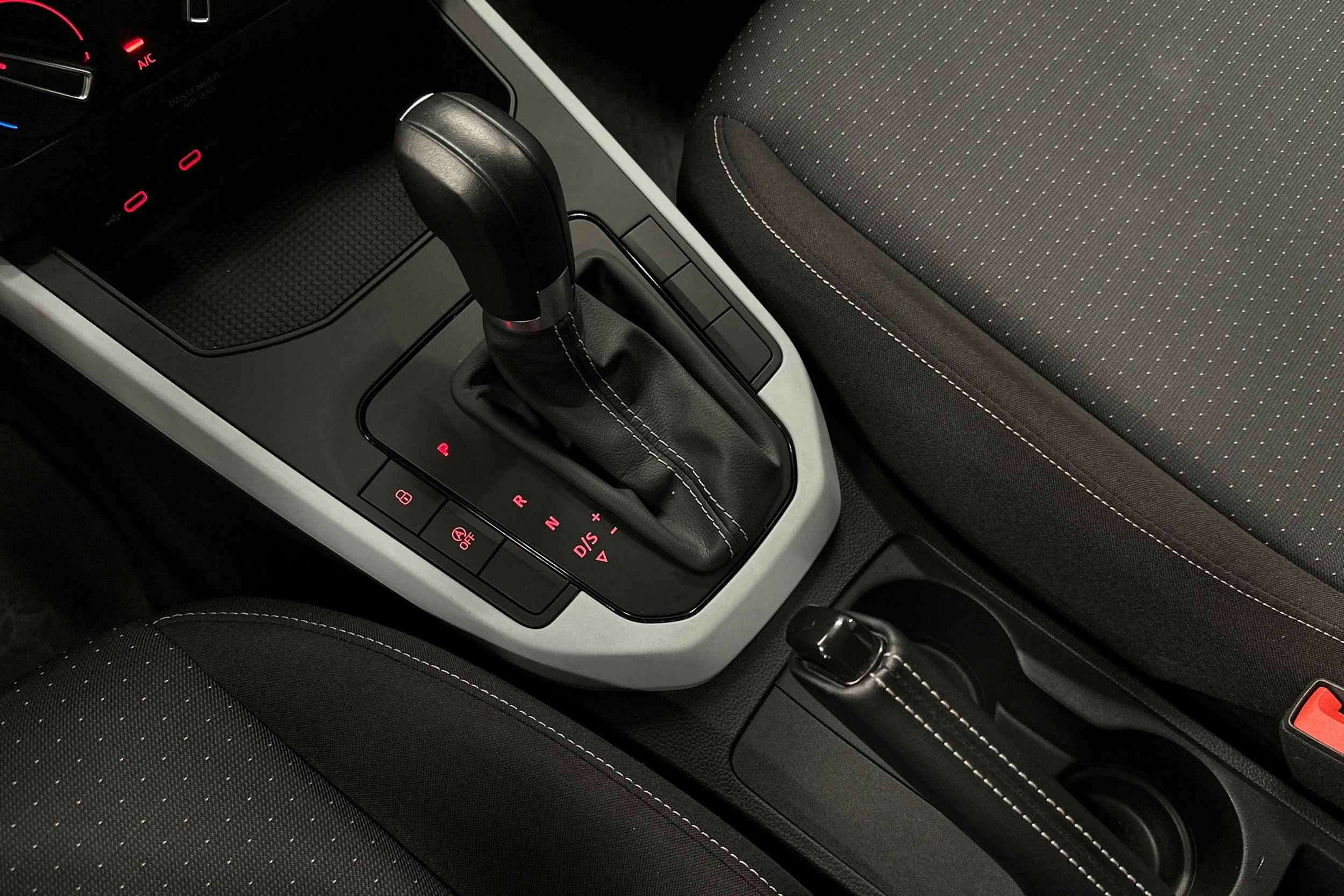 hopea SEAT Arona 2024 kuva 27.