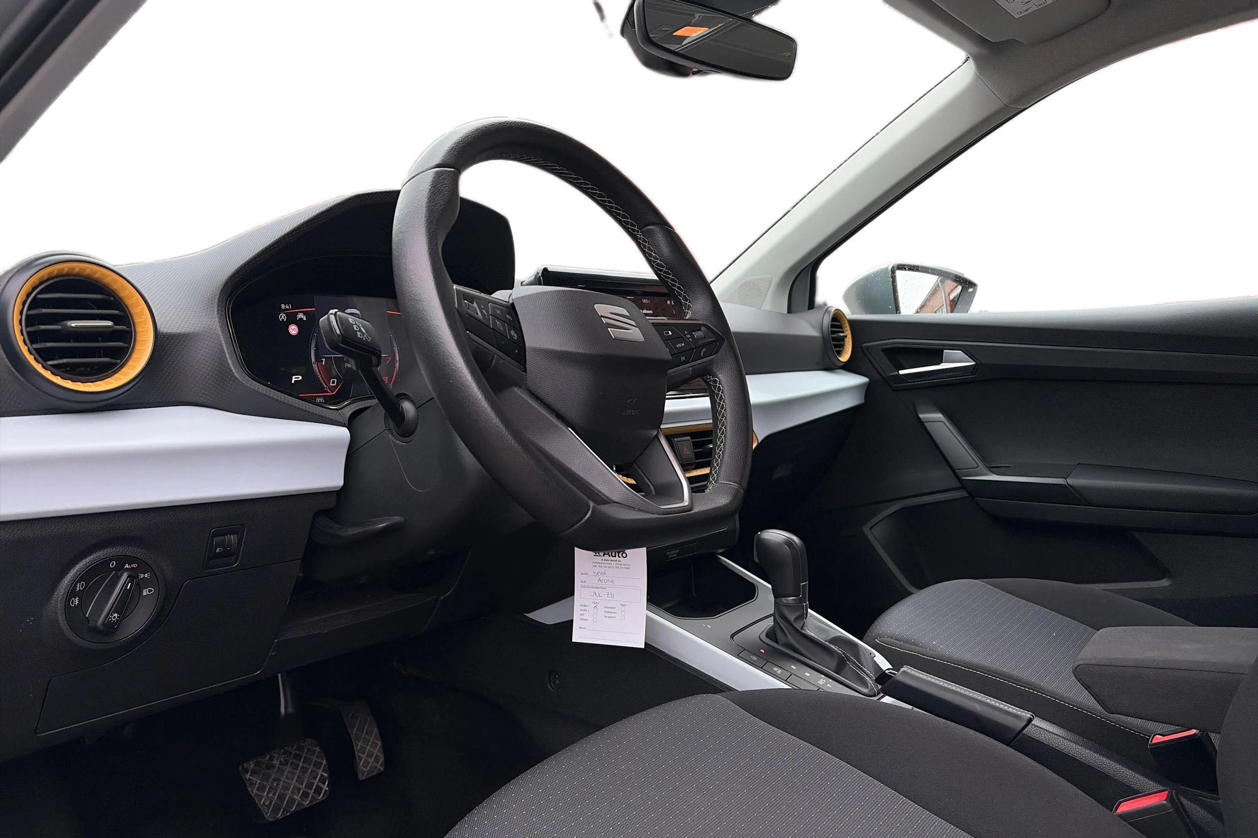 hopea SEAT Arona 2024 kuva 3.