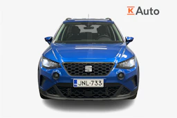 sininen SEAT Arona 2024 kuva 4.