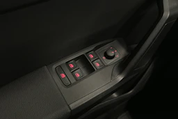 sininen SEAT Arona 2024 kuva 15.