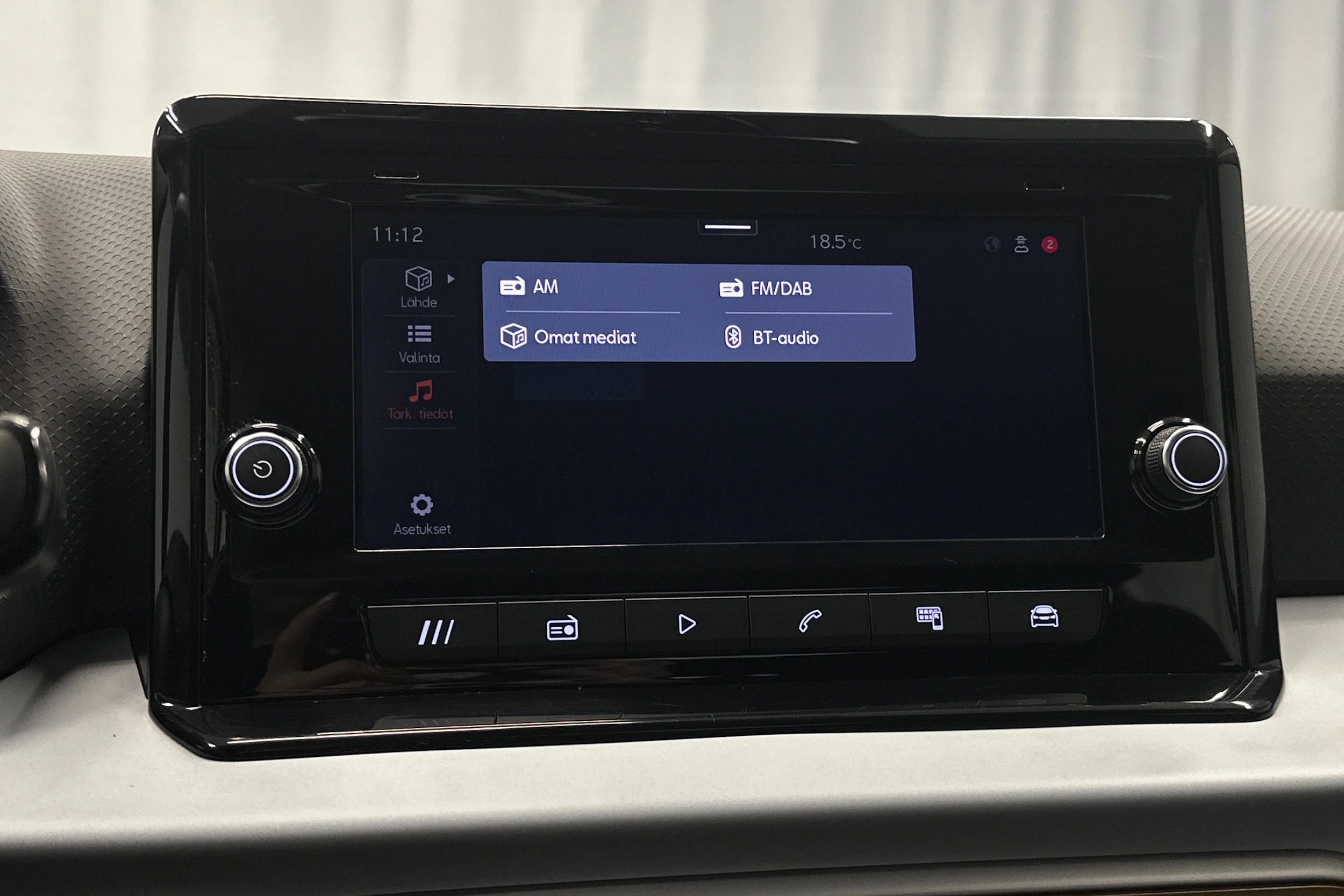 sininen SEAT Arona 2024 kuva 22.