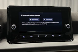 sininen SEAT Arona 2024 kuva 23.