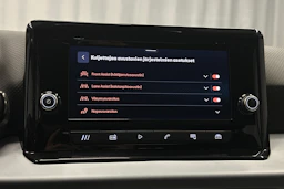 sininen SEAT Arona 2024 kuva 24.