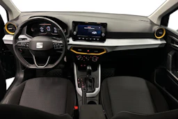 harmaa SEAT Arona 2024 kuva 7.