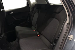 harmaa SEAT Arona 2024 kuva 8.