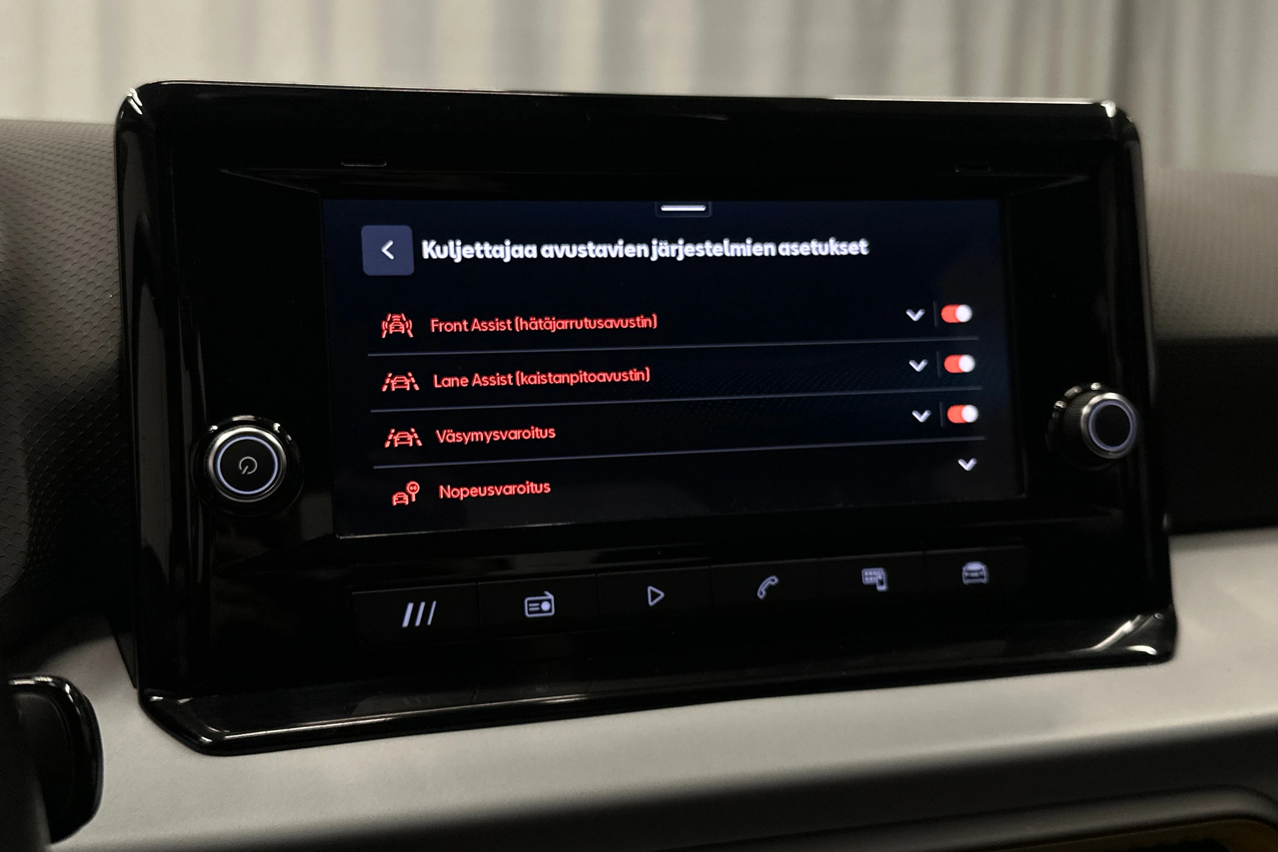 harmaa SEAT Arona 2024 kuva 26.