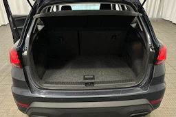 harmaa SEAT Arona 2024 kuva 30.