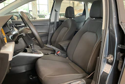 harmaa SEAT Arona 2024 kuva 11.