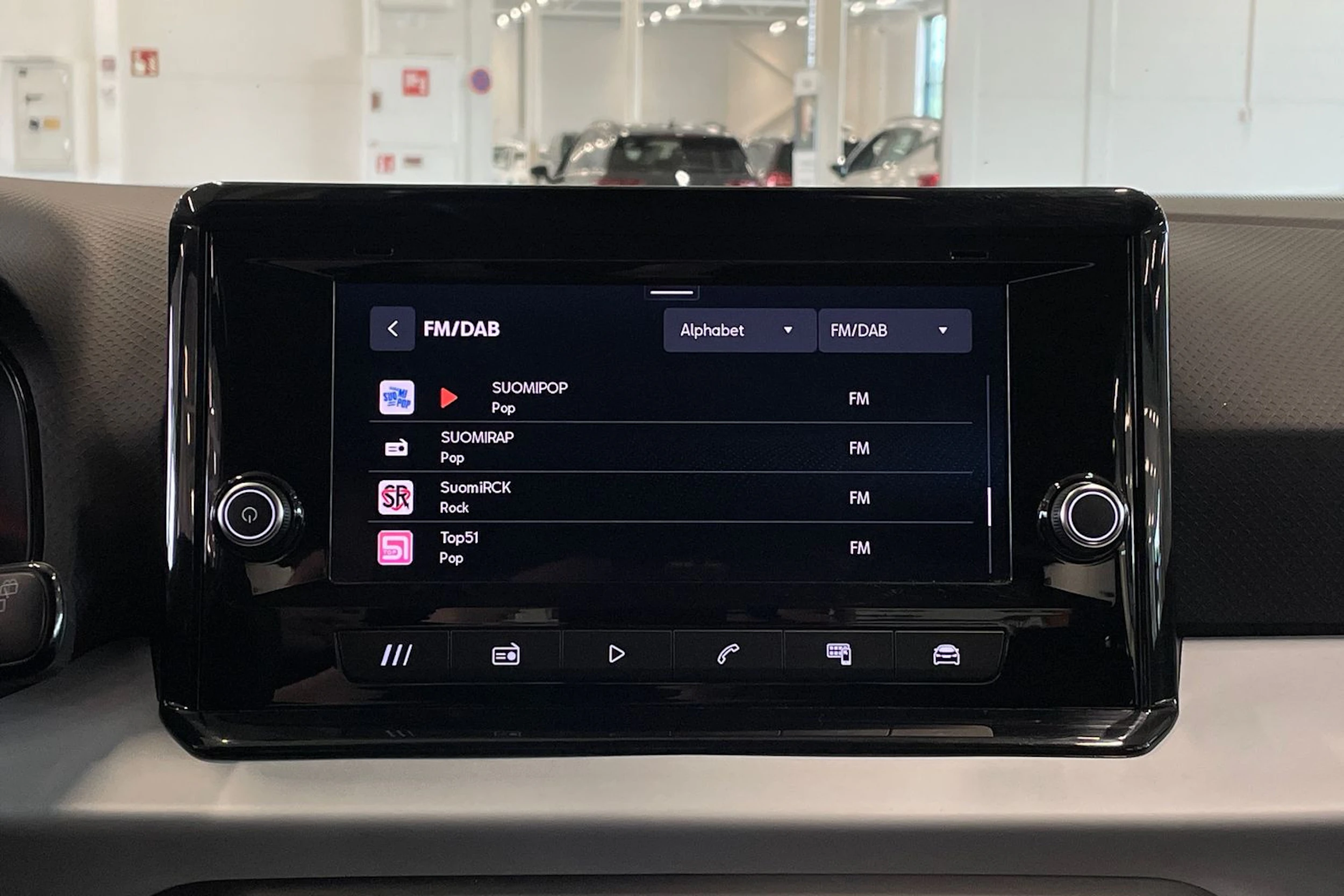 harmaa SEAT Arona 2024 kuva 16.
