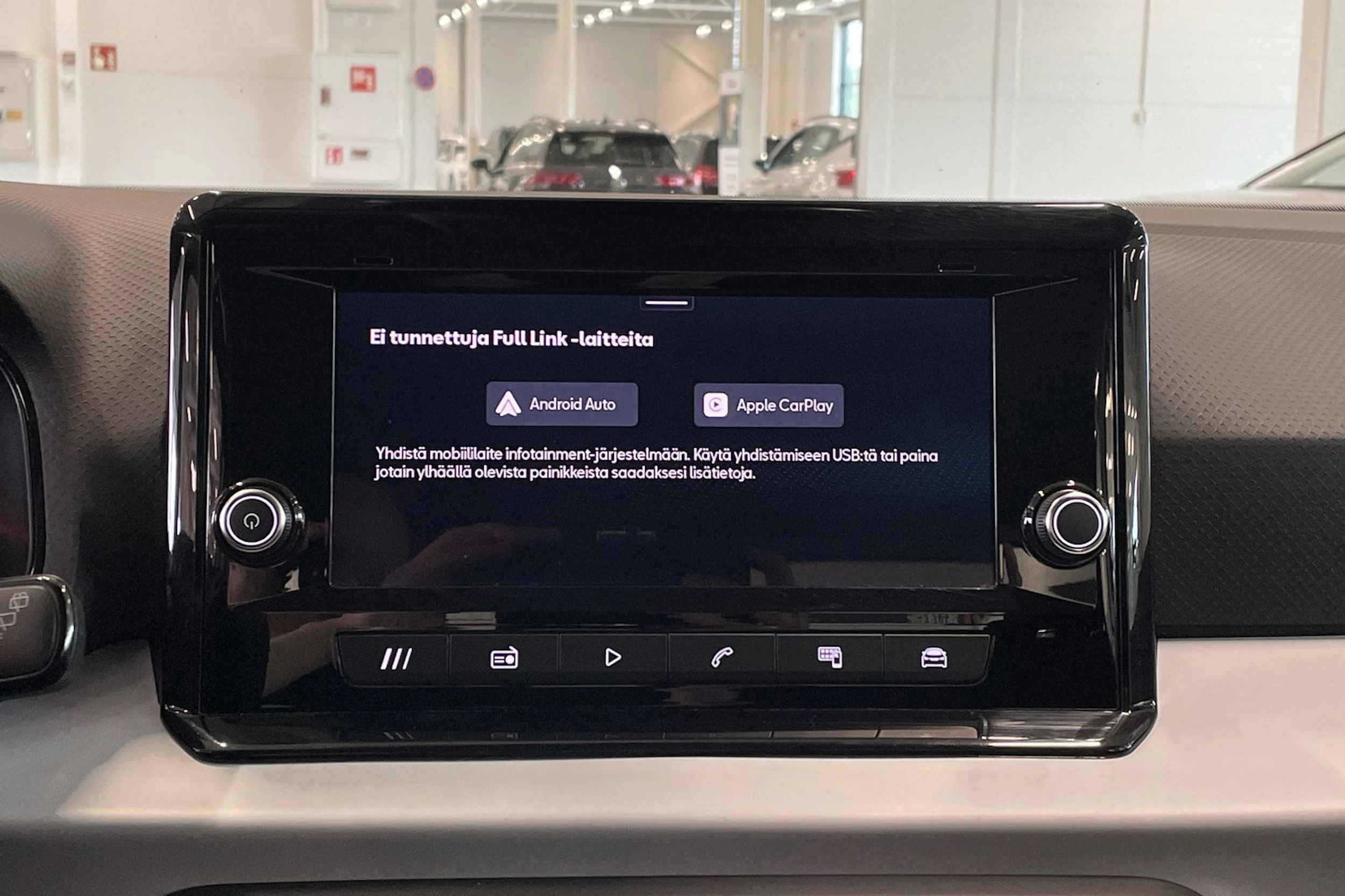 harmaa SEAT Arona 2024 kuva 17.