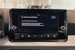harmaa SEAT Arona 2024 kuva 18.