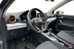 harmaa SEAT Arona 2024 kuva 3.