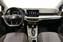 harmaa SEAT Arona 2024 kuva 7.