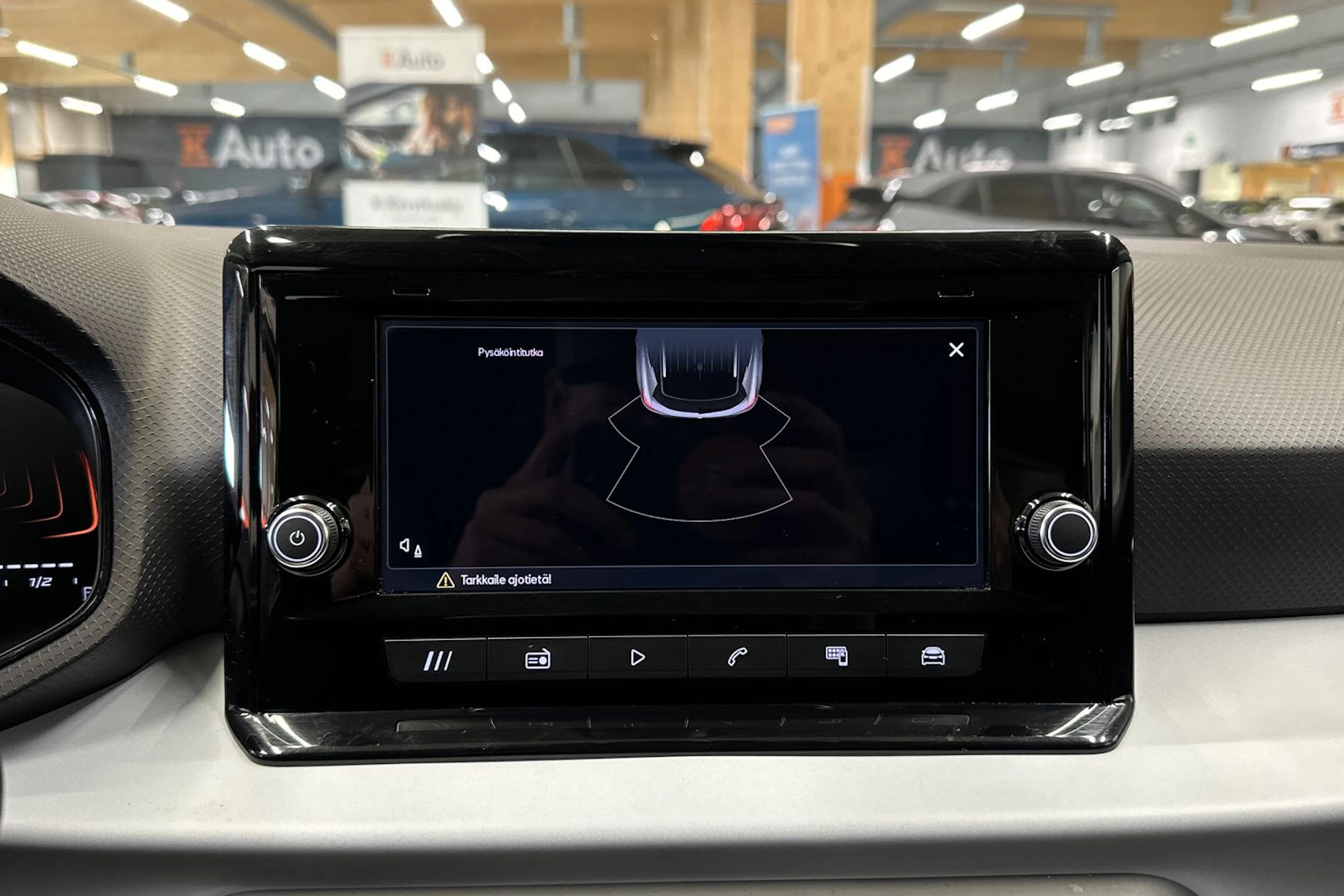 harmaa SEAT Arona 2024 kuva 11.