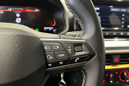 harmaa SEAT Arona 2024 kuva 18.