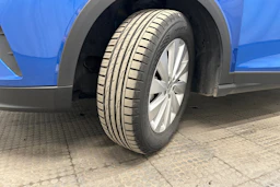 sininen SEAT Arona 2024 kuva 10.