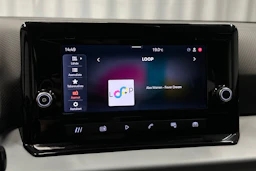 sininen SEAT Arona 2024 kuva 19.