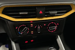 sininen SEAT Arona 2024 kuva 27.