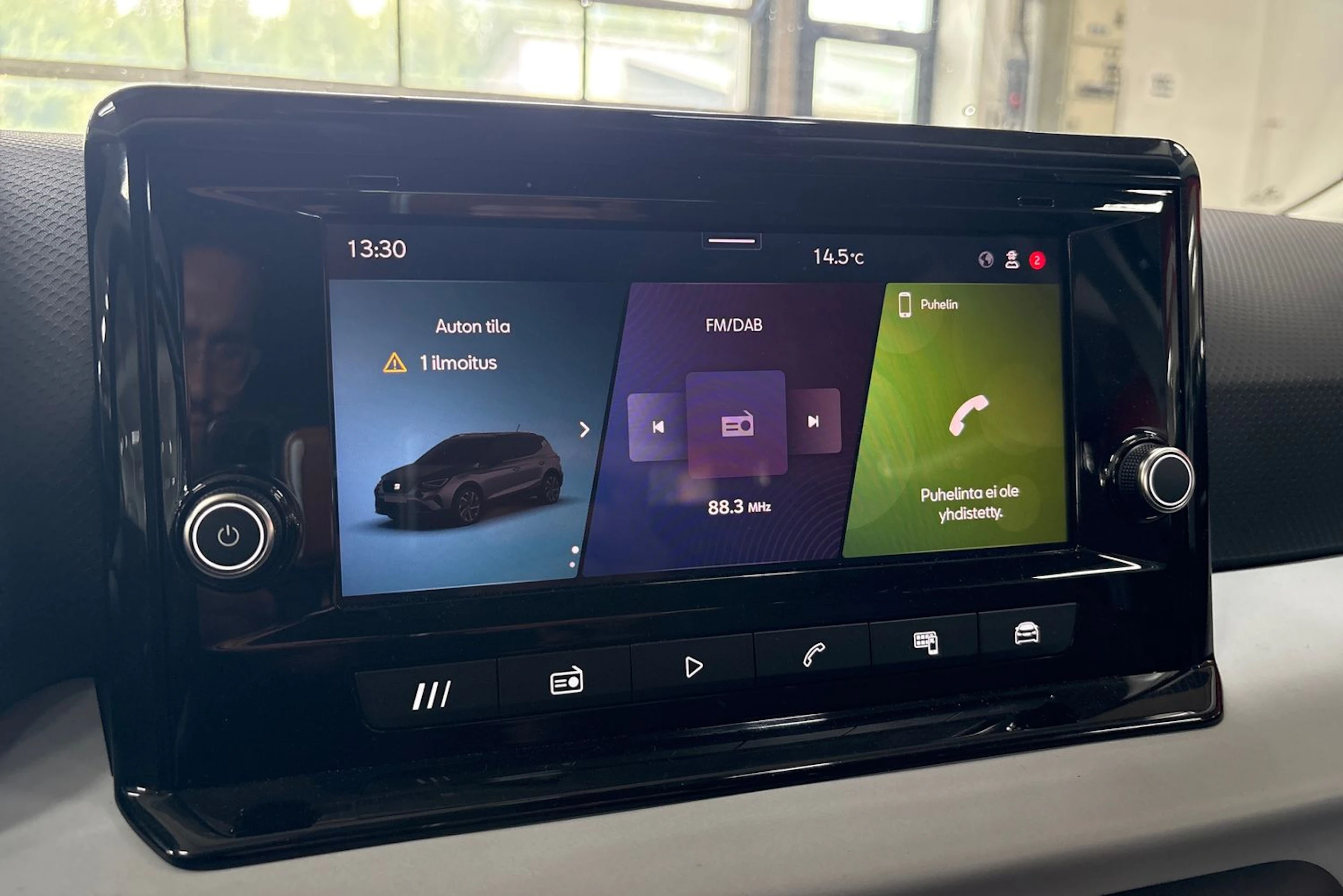 harmaa SEAT Arona 2024 kuva 14.