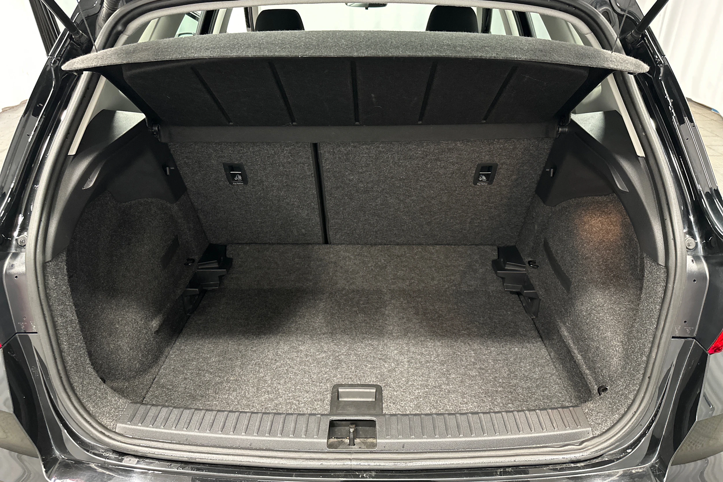 musta SEAT Arona 2024 kuva 29.
