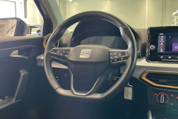 musta SEAT Arona 2024 kuva 12.