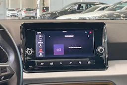 musta SEAT Arona 2024 kuva 18.