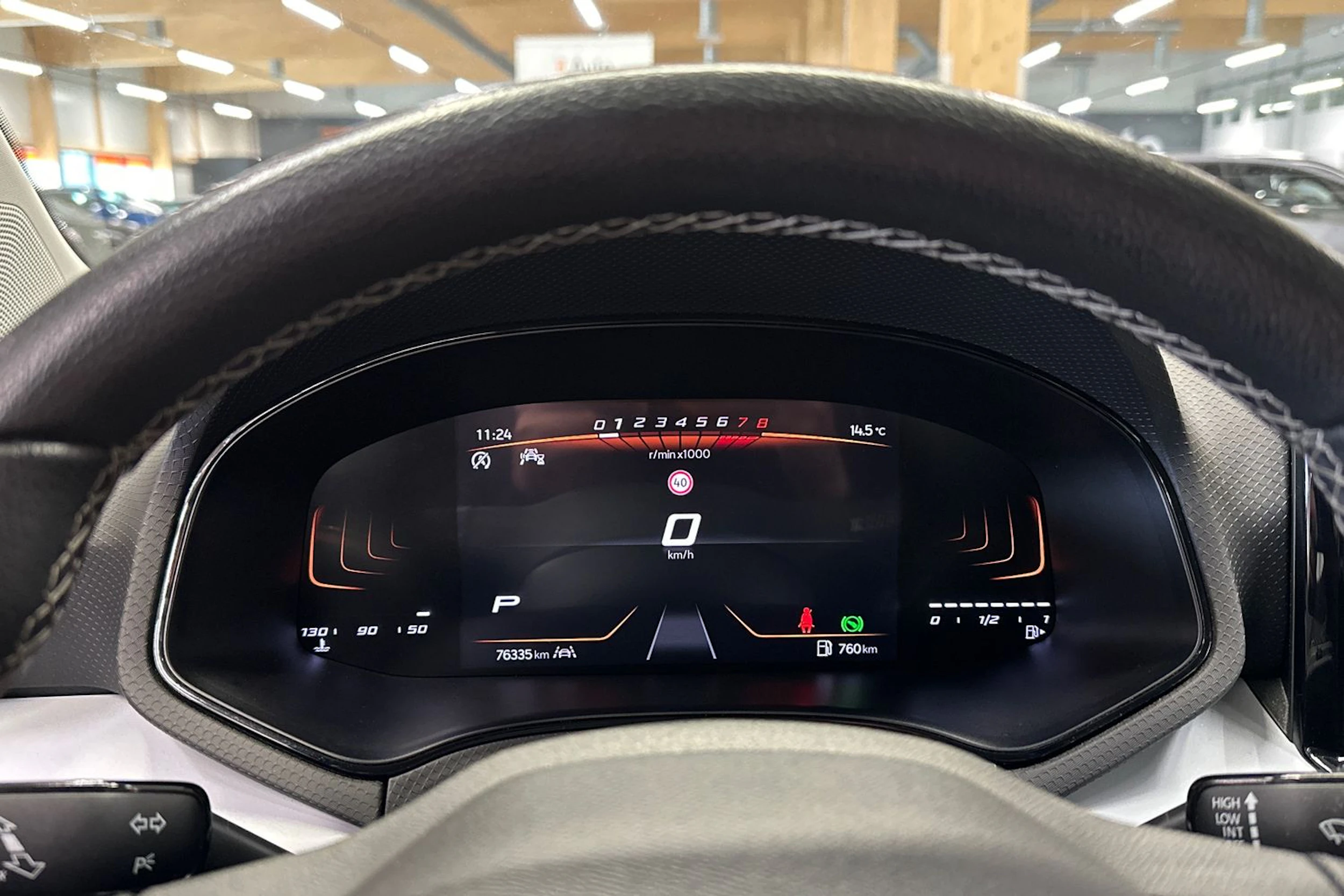 musta SEAT Arona 2024 kuva 15.