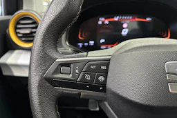 musta SEAT Arona 2024 kuva 16.