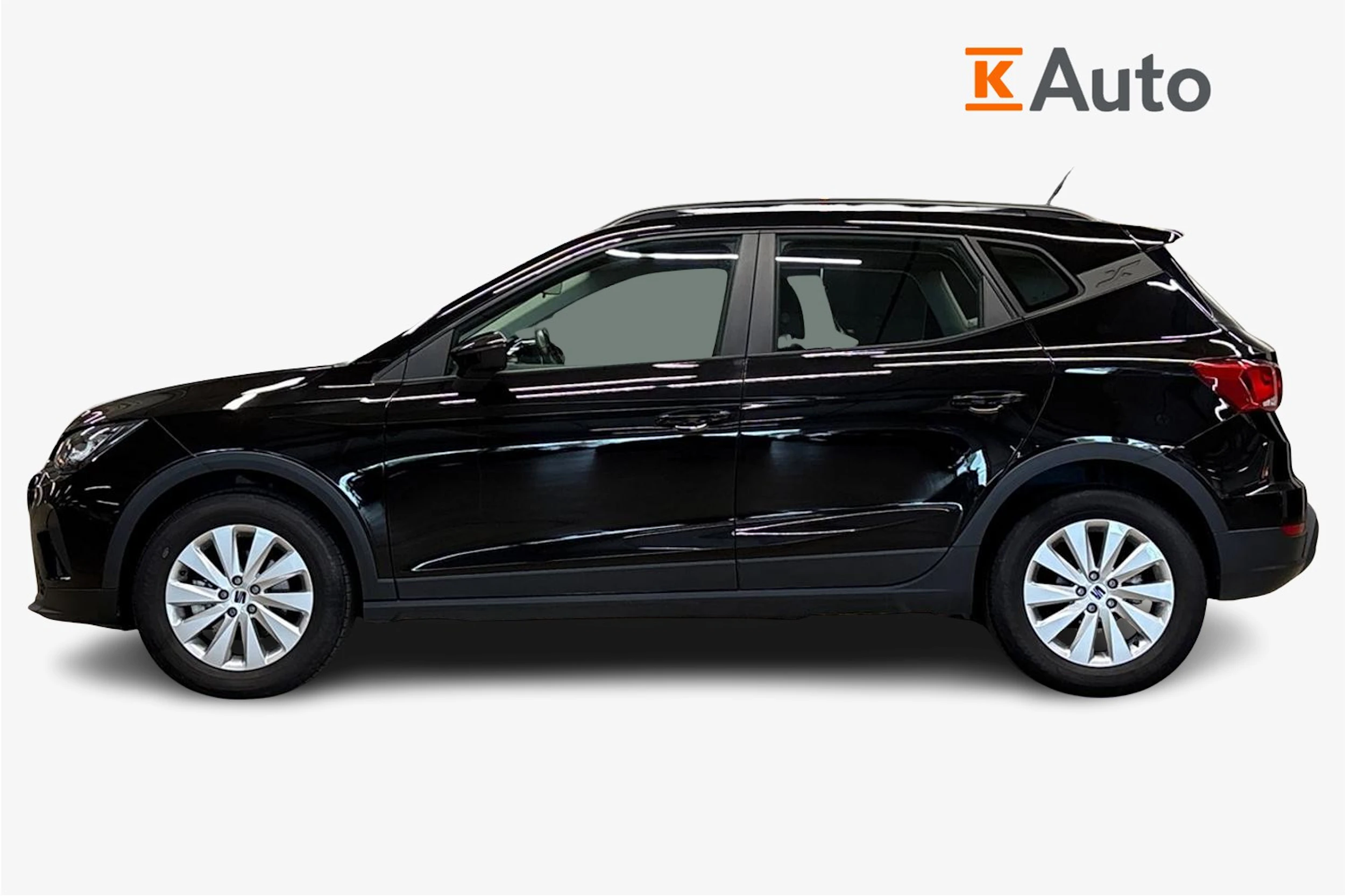 musta SEAT Arona 2024 kuva 5.