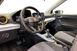 musta SEAT Arona 2024 kuva 6.