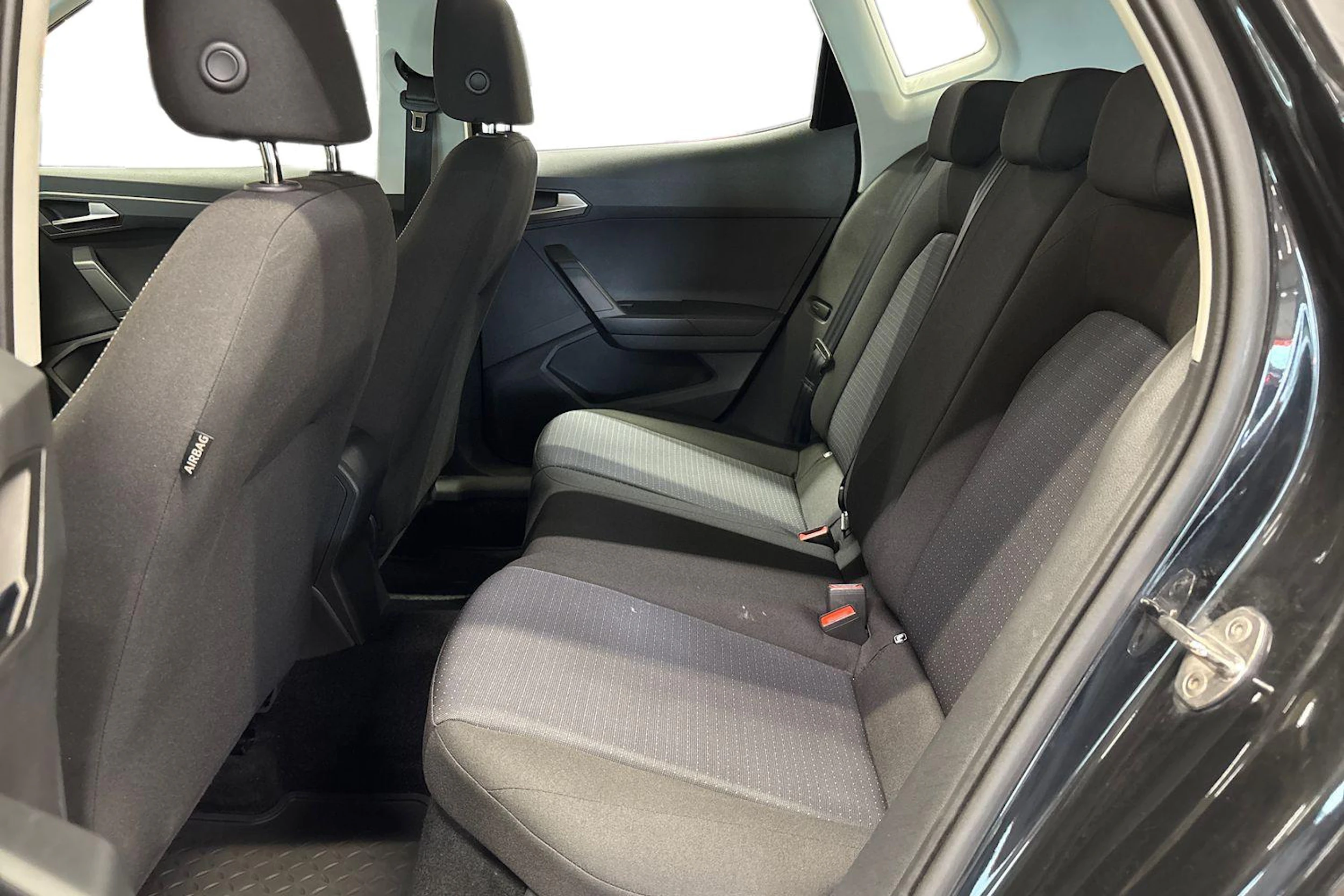 musta SEAT Arona 2024 kuva 8.