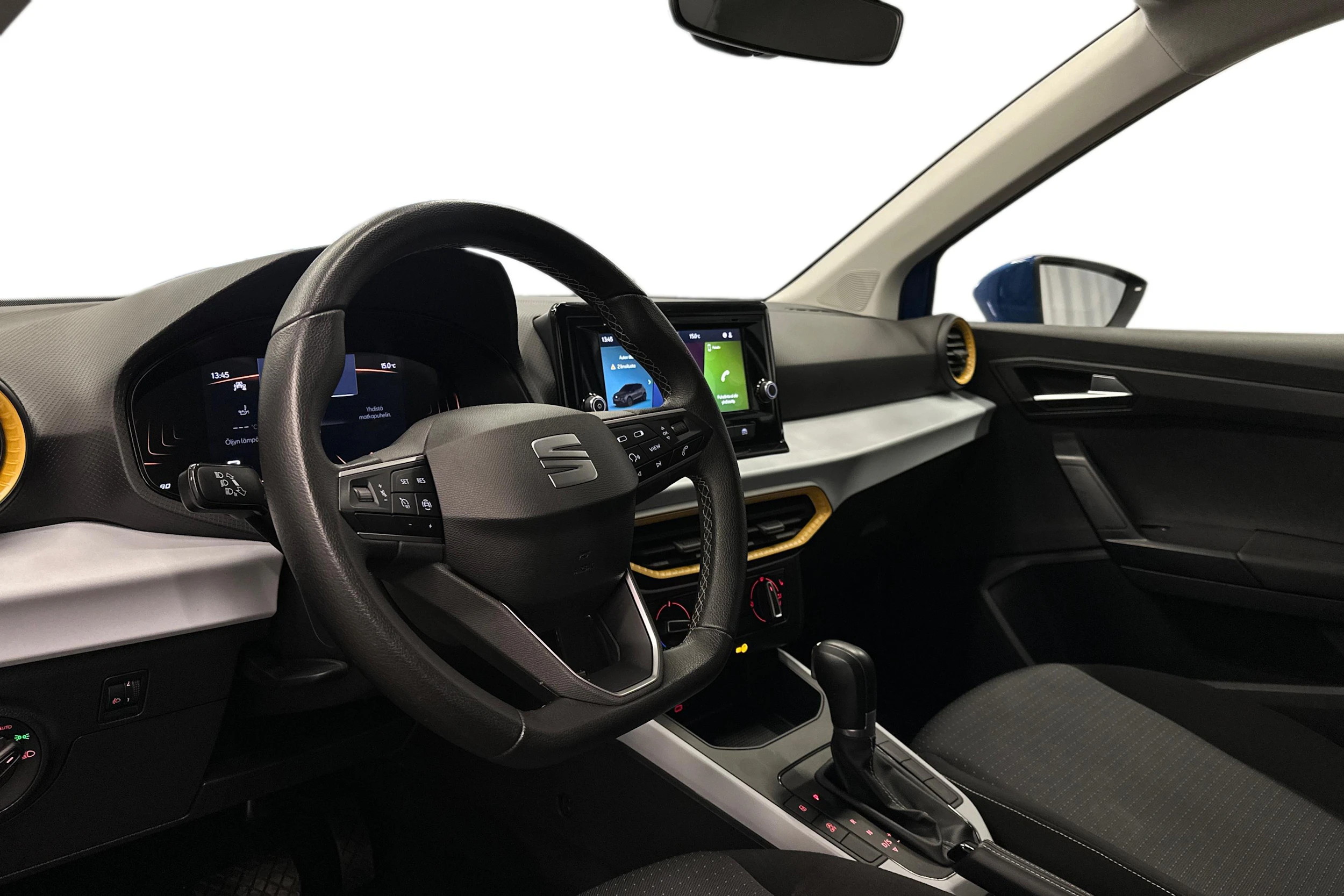 sininen SEAT Arona 2024 kuva 8.