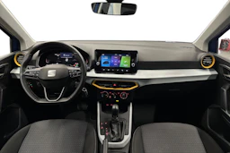 sininen SEAT Arona 2024 kuva 9.