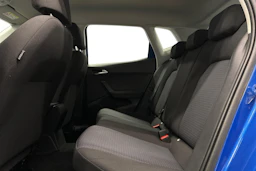 sininen SEAT Arona 2024 kuva 11.