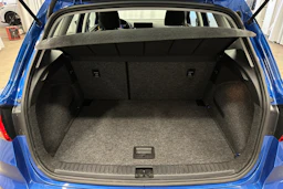 sininen SEAT Arona 2024 kuva 15.