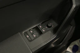 harmaa SEAT Arona 2024 kuva 15.