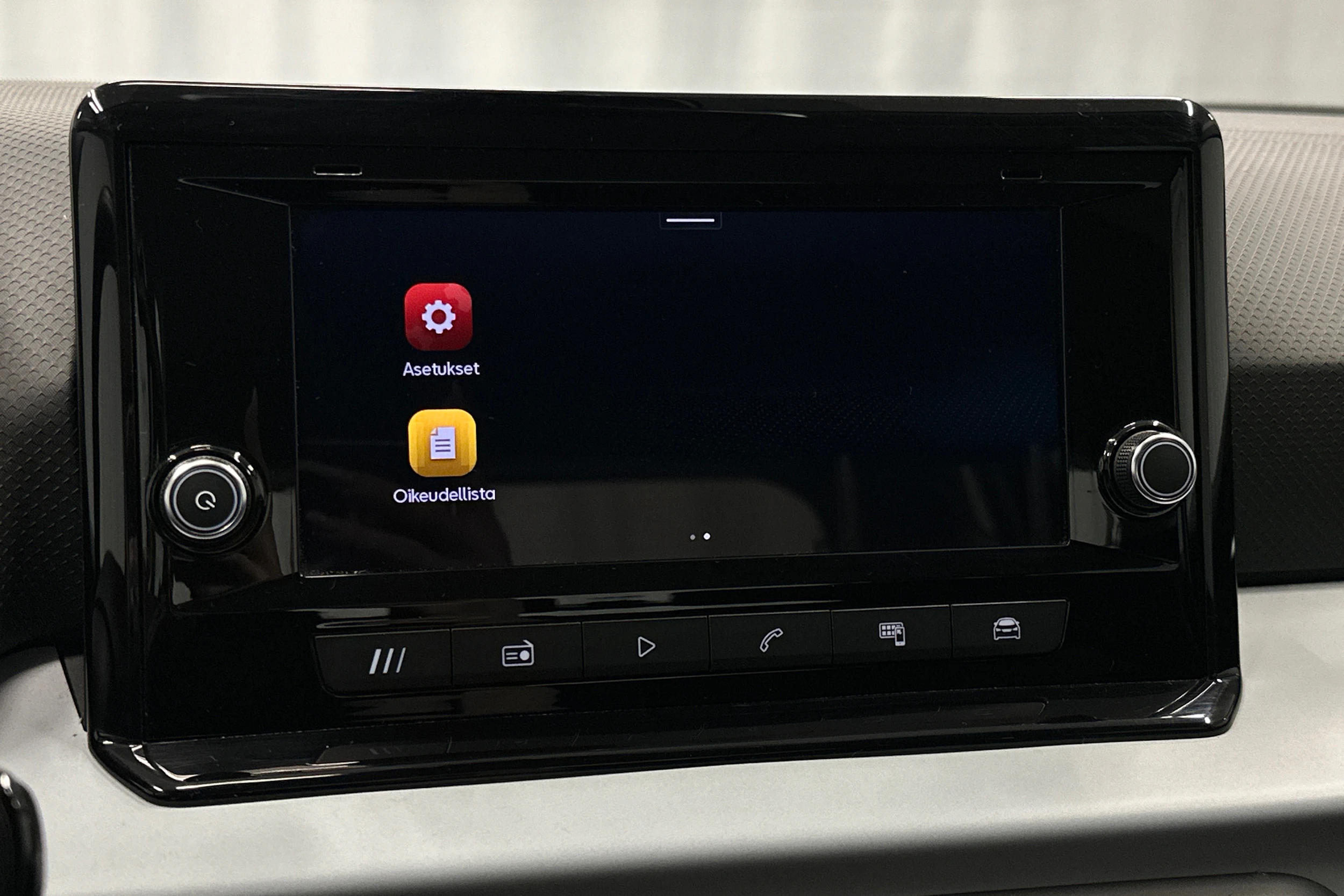 harmaa SEAT Arona 2024 kuva 18.
