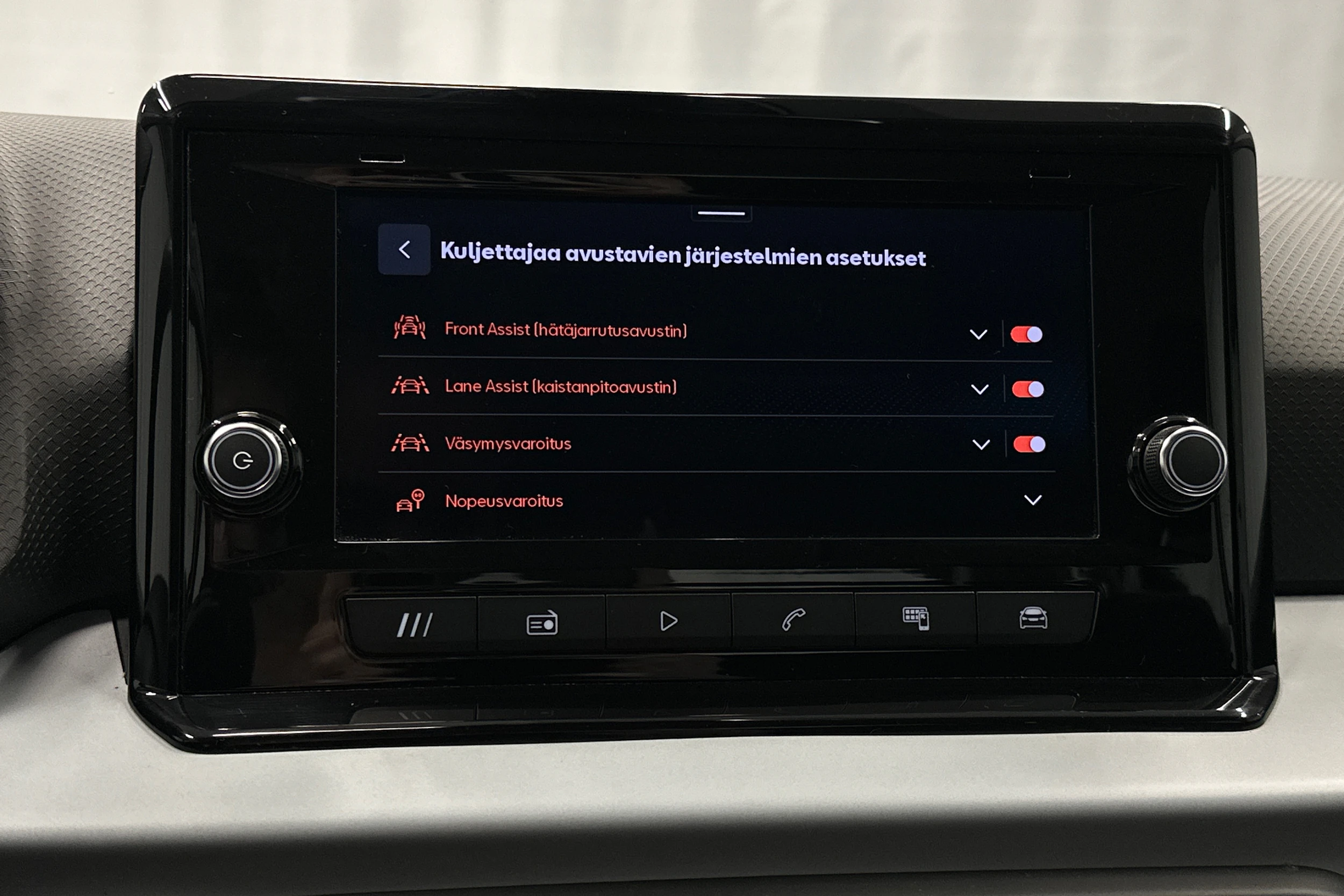 harmaa SEAT Arona 2024 kuva 24.