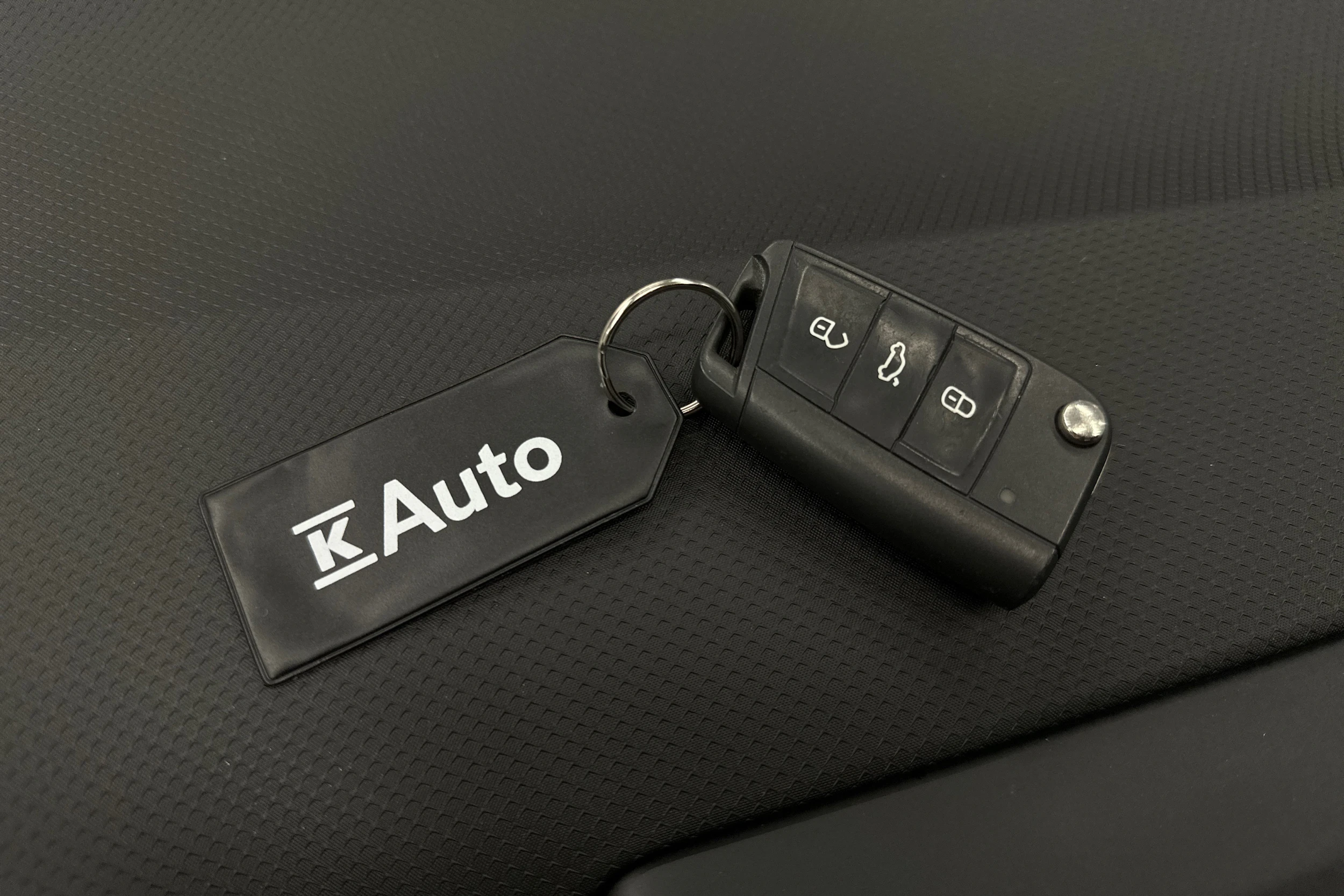 harmaa SEAT Arona 2024 kuva 30.