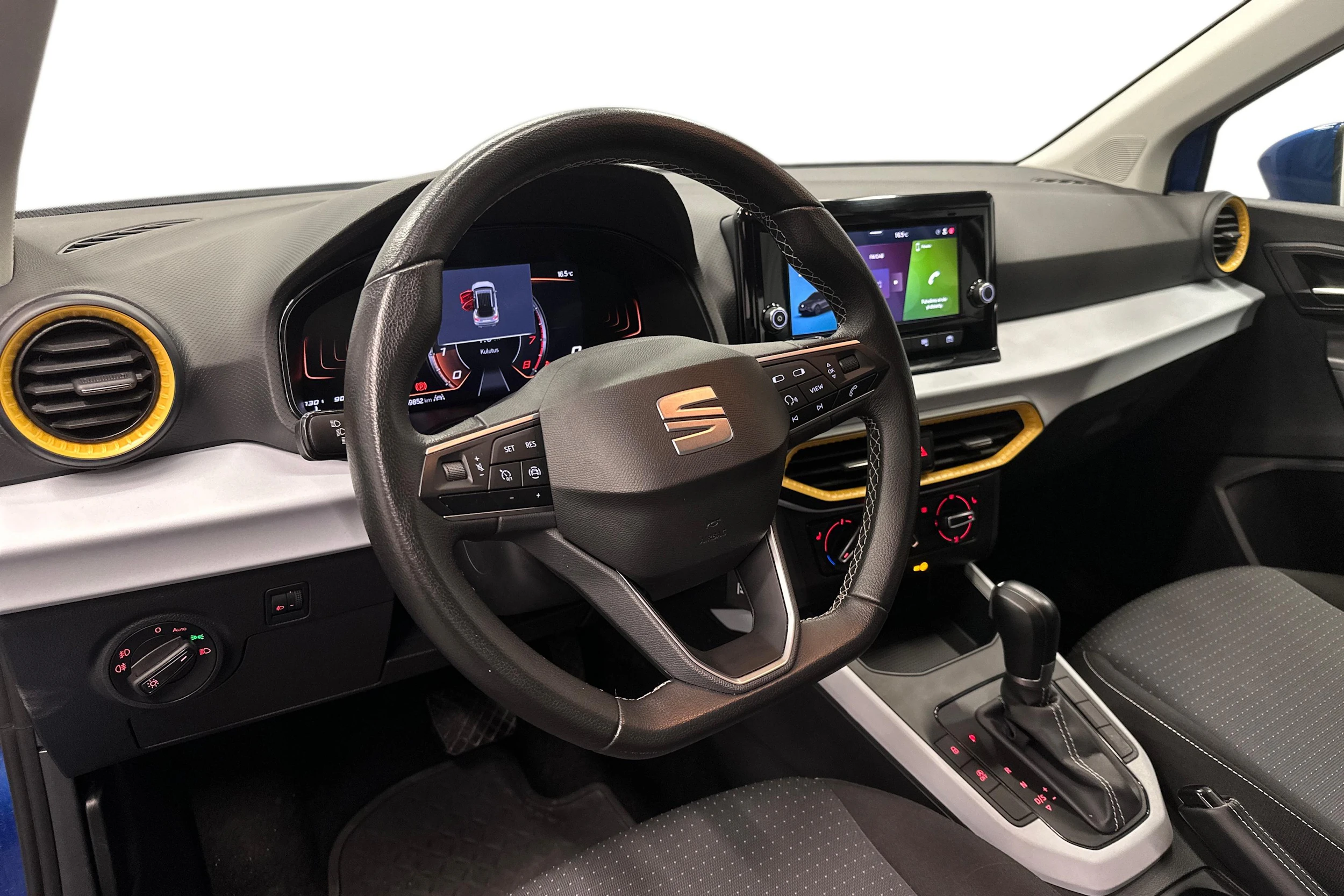 sininen SEAT Arona 2024 kuva 6.