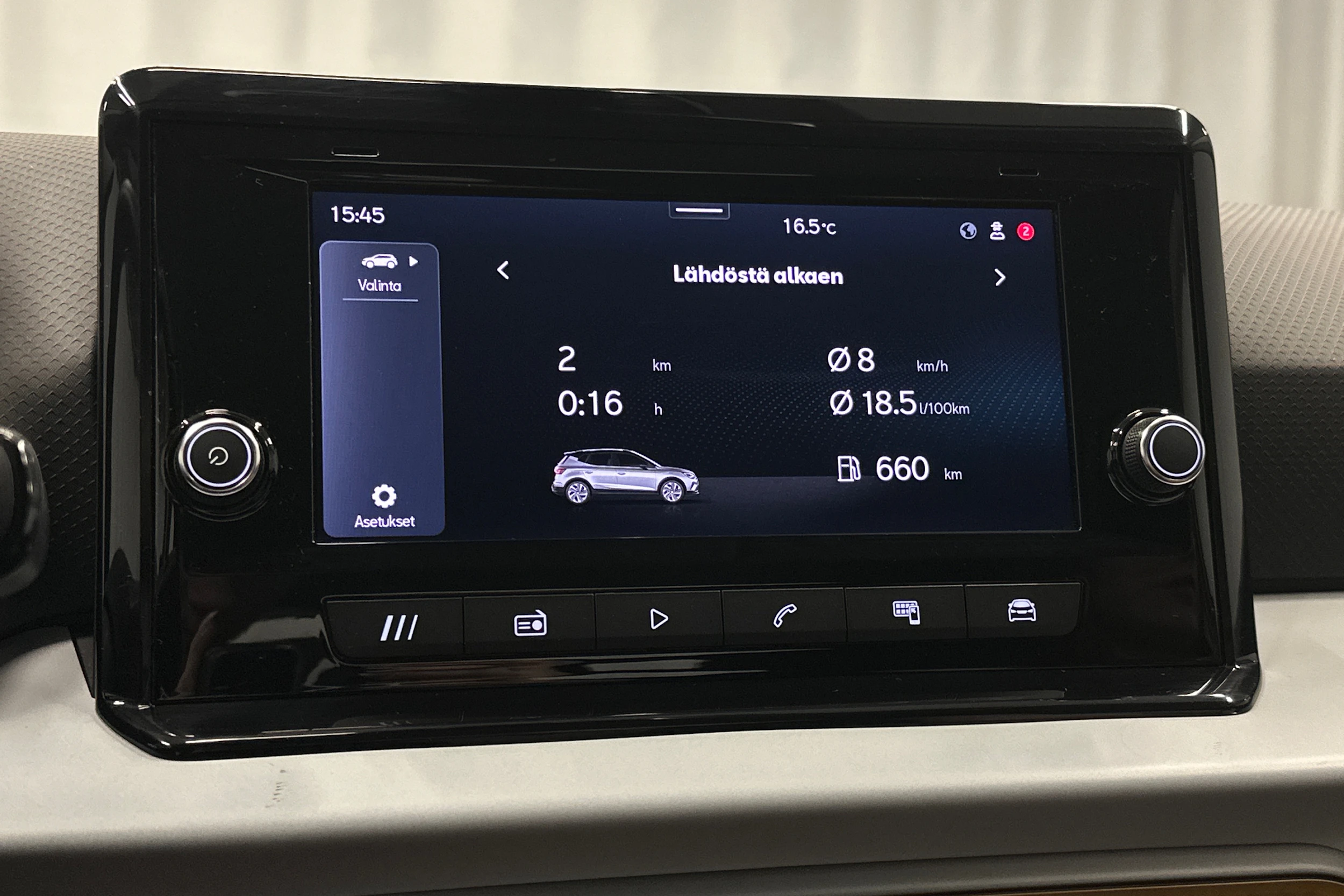 sininen SEAT Arona 2024 kuva 21.