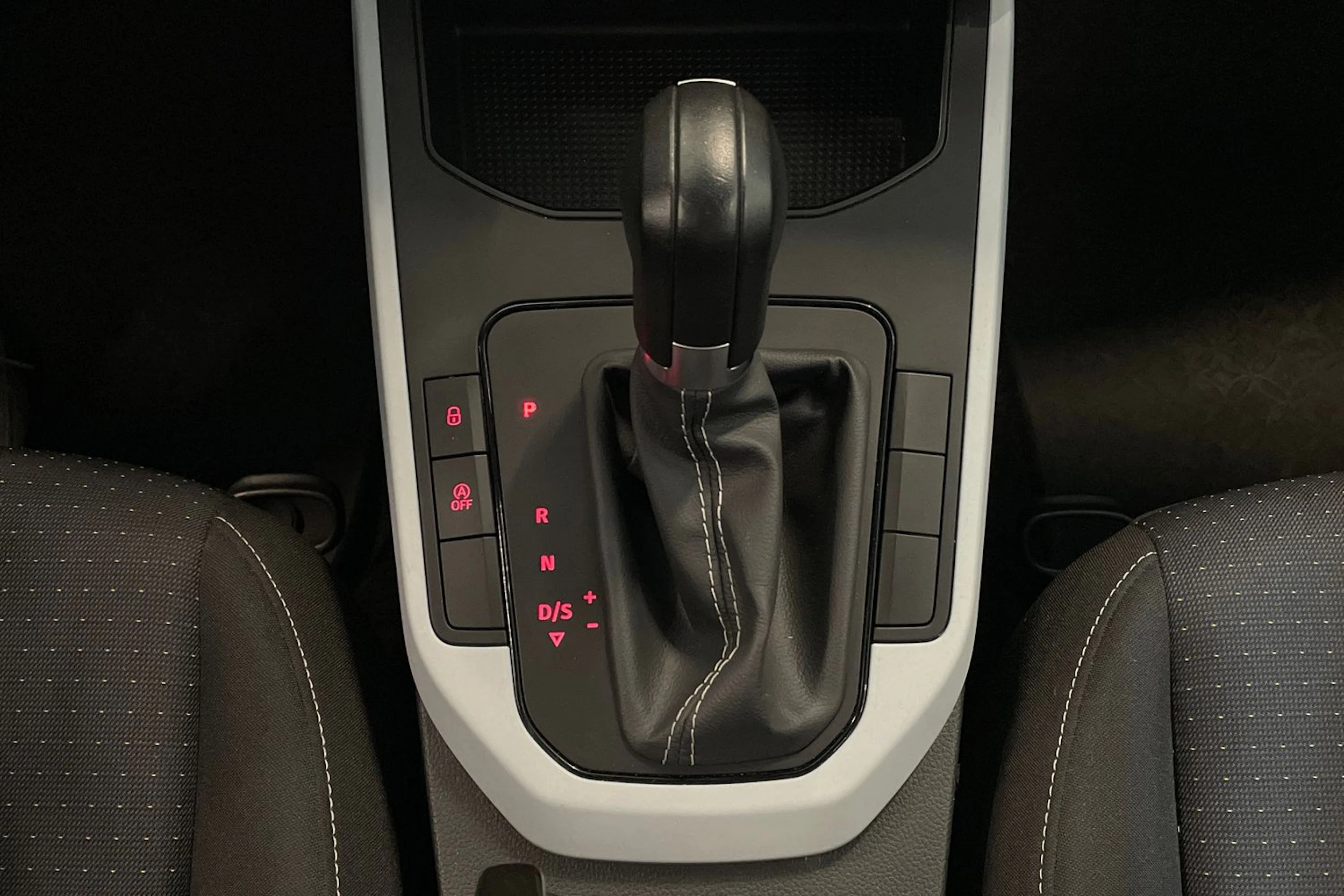 hopea SEAT Arona 2024 kuva 21.