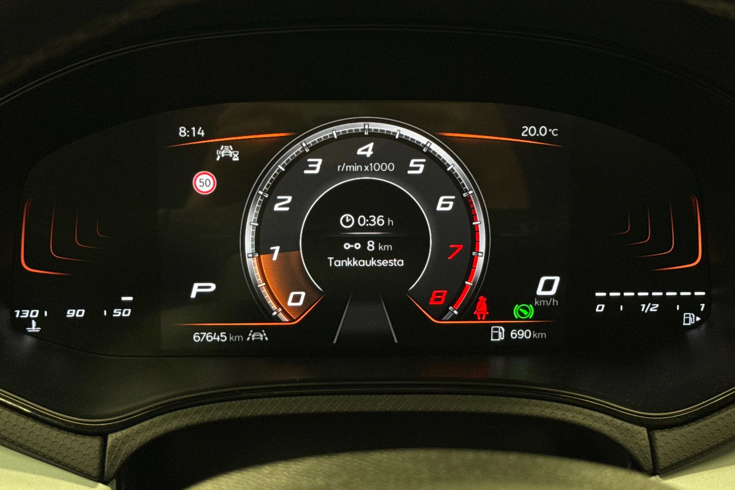 harmaa SEAT Arona 2024 kuva 13.