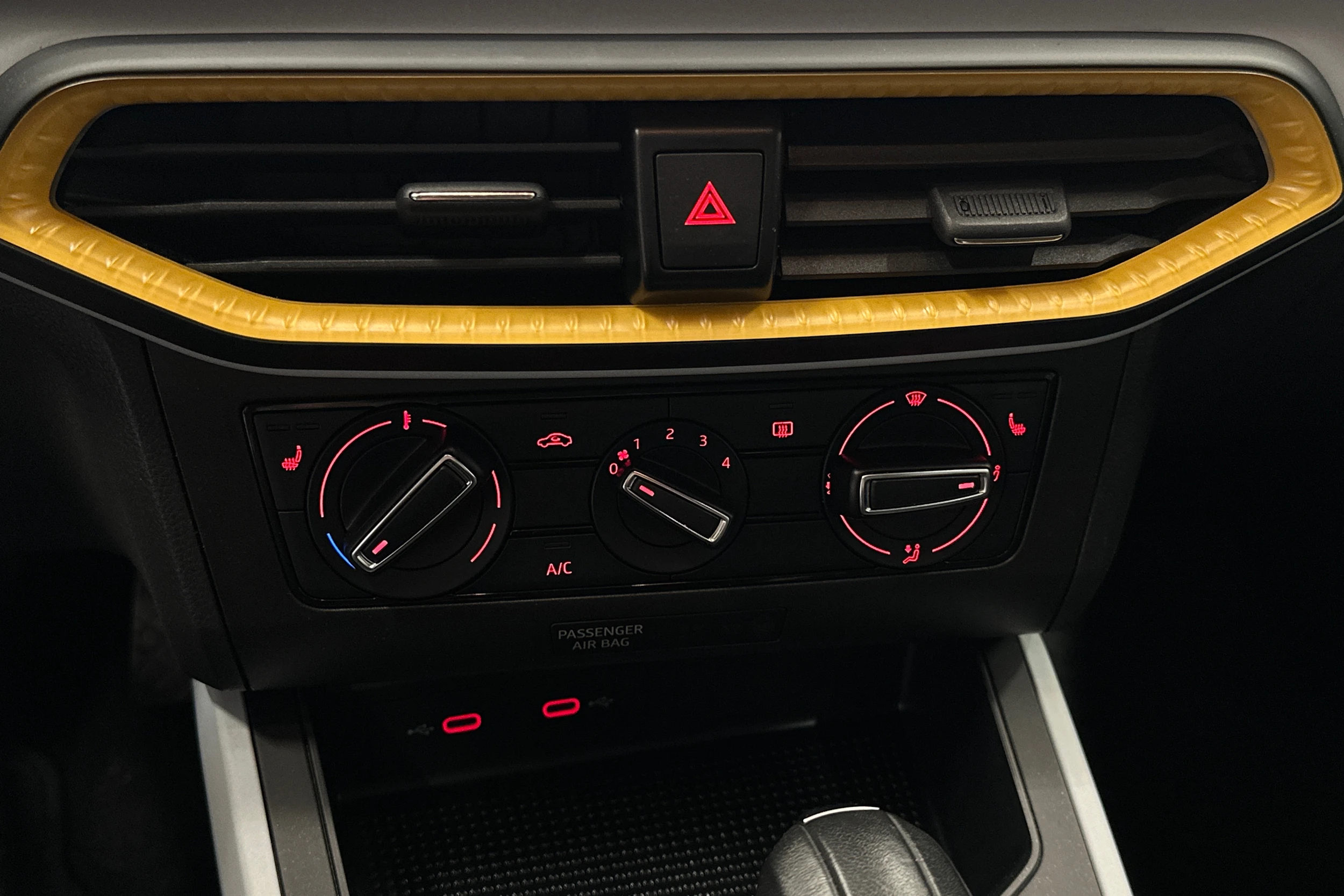 hopea SEAT Arona 2024 kuva 27.