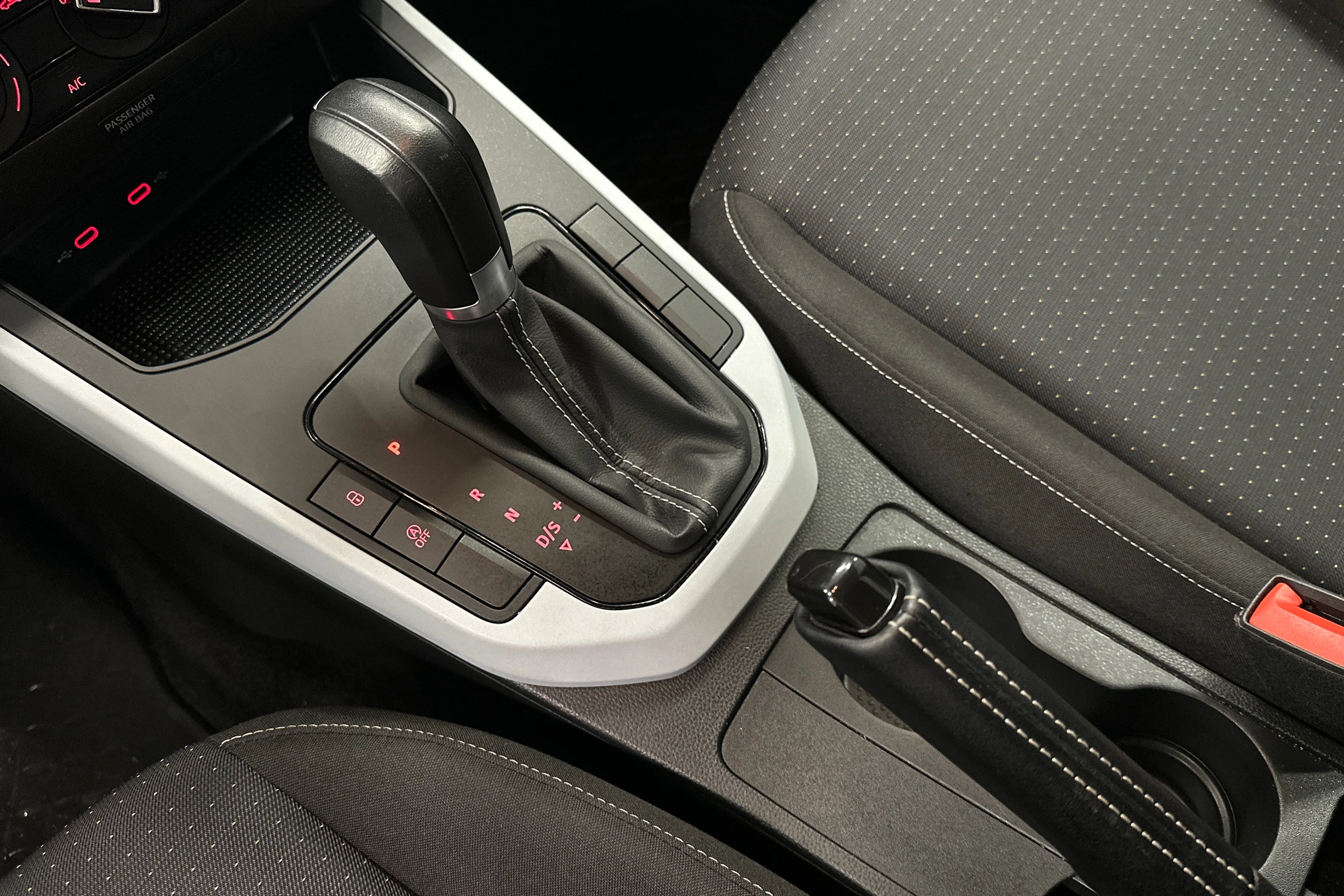 hopea SEAT Arona 2024 kuva 28.