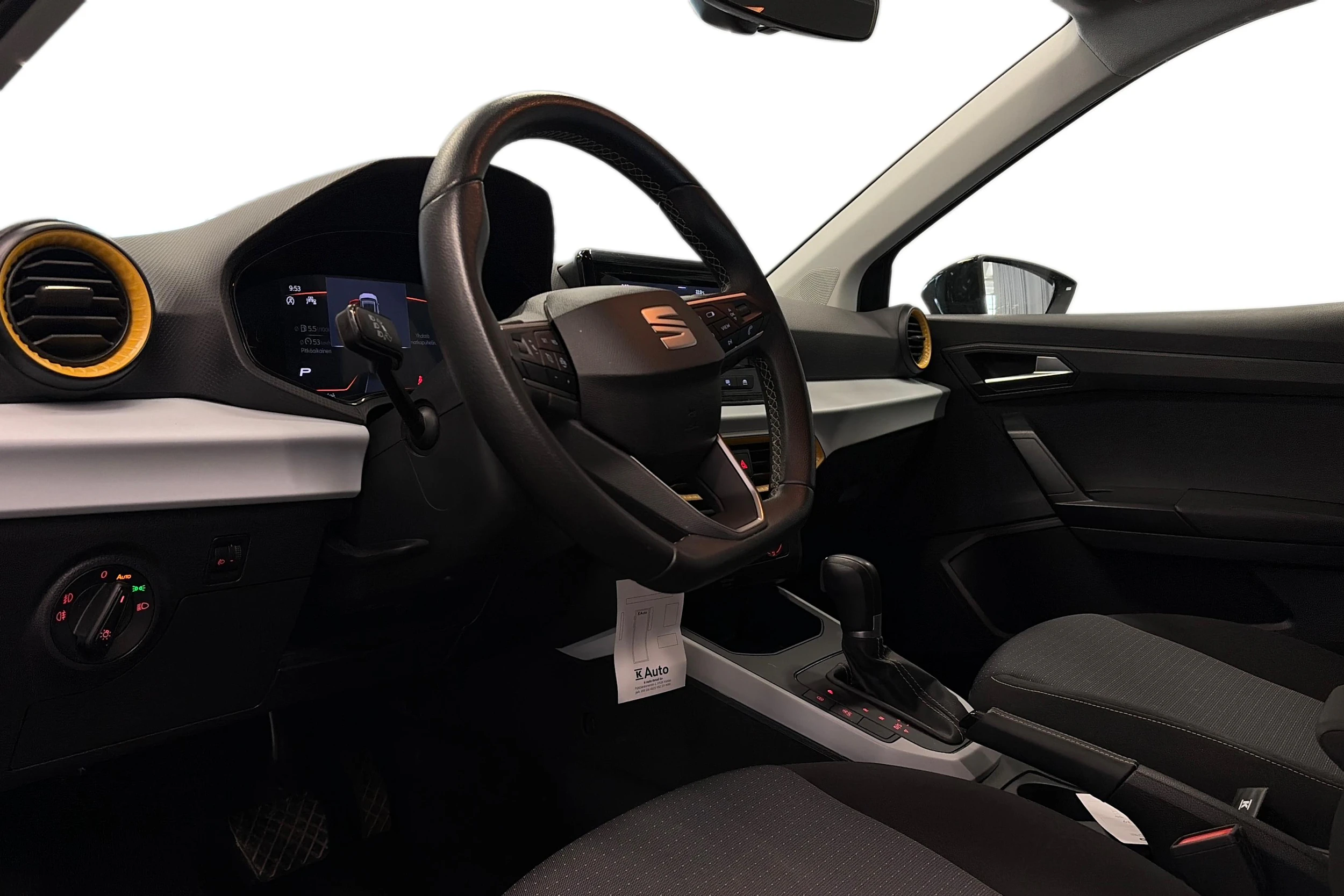 musta SEAT Arona 2024 kuva 3.