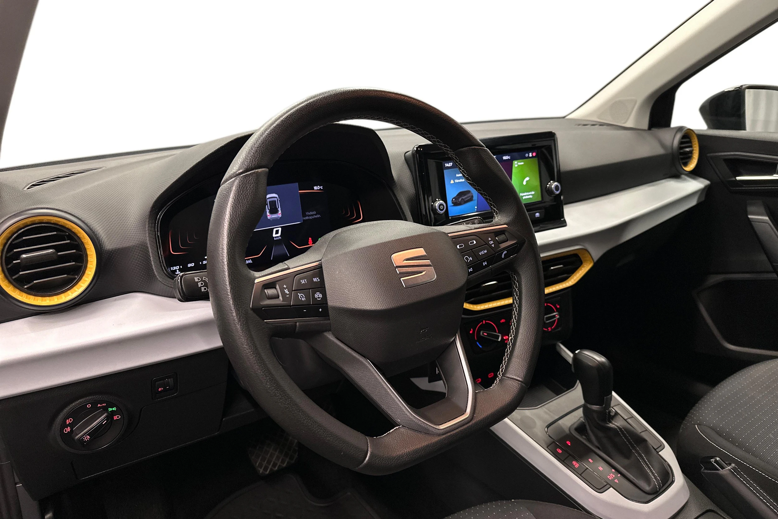 musta SEAT Arona 2024 kuva 6.