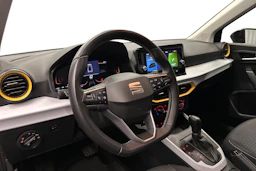 musta SEAT Arona 2024 kuva 6.